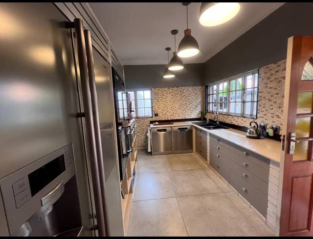 6 BEDROOM HOUSE FOR SALE IN AMANDASIG